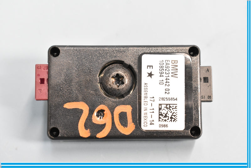 Load image into Gallery viewer, 12-16 BMW F30 320i 328i Back Up Module Antenna Noise Suppression Filter Unit Oem