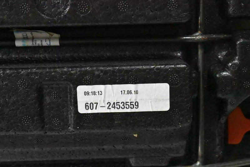 Load image into Gallery viewer, 11-17 Audi A8 A8L D4 Rear Right Side Passenger Upper Seat Cushion 4H0885806H Oem