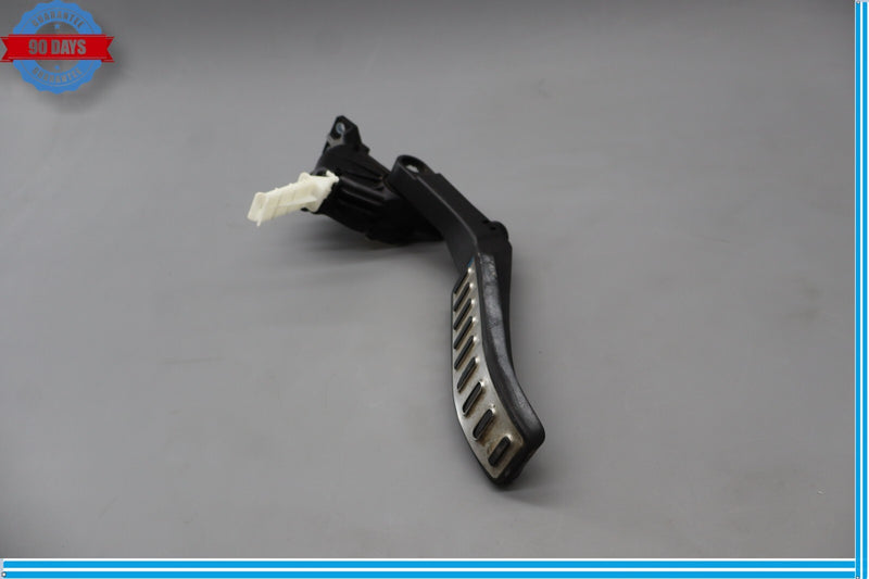 Load image into Gallery viewer, 11-18 Porsche Cayenne 958 Engine Acceleration Gas Throttle Pedal Accelerator Oem