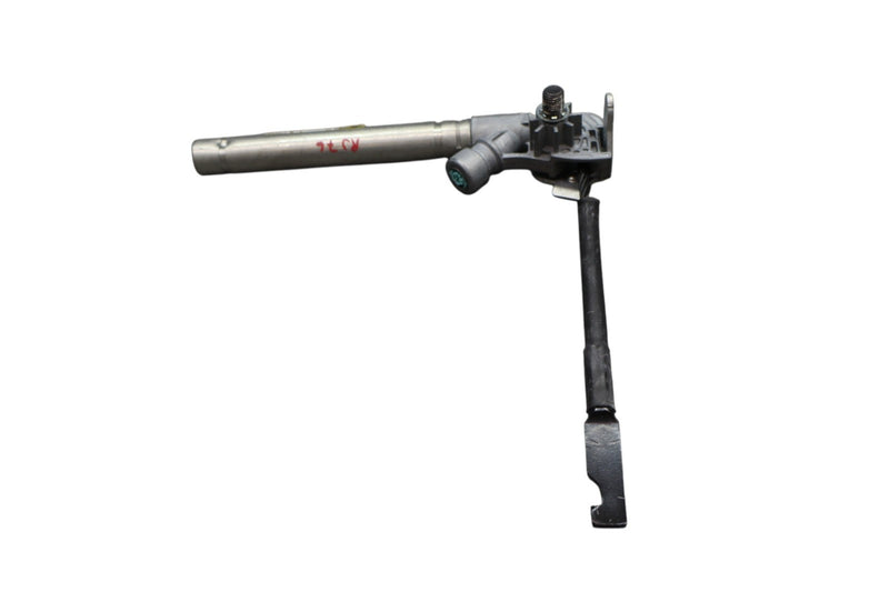 Load image into Gallery viewer, 14-20 Maserati Maserati M157 Front Right Side Seat Belt Buckle Pretensioner Oem