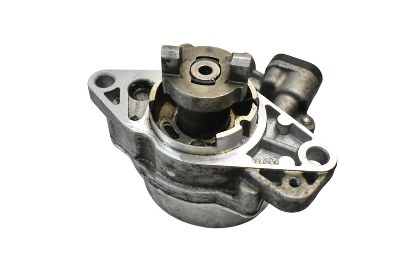 Load image into Gallery viewer, 14-20 Maserati Ghibli Quattroporte Engine Motor Vacuum Pump 291642 Oem