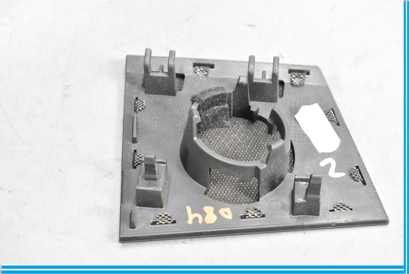 Load image into Gallery viewer, 14-20 Maserati Quattroporte Right Passenger Front Dash Speaker Cover Oem