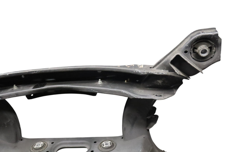 Load image into Gallery viewer, 10-18 Mercedes W212 E350 CLS400 CLS550 Rear Subframe Sub Frame Crossmember Oem