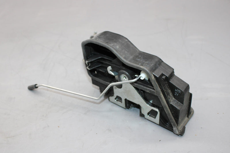 Load image into Gallery viewer, 11-16 BMW 528i 535i 550i xDrive Rear Right Side Door Lock Latch Assembly Oem