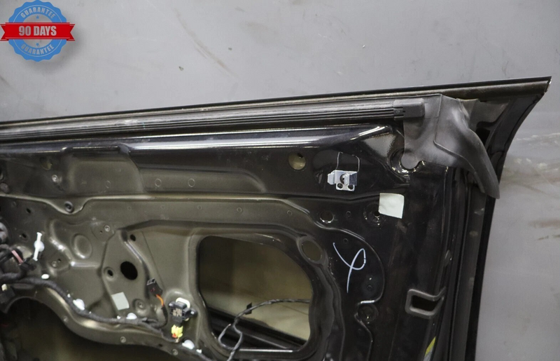 Load image into Gallery viewer, 12-18 Audi A7 Quattro S7 Front Right Passenger Side Door Shell Panel Black Oem