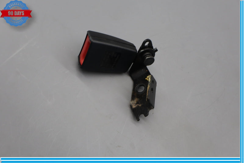 Load image into Gallery viewer, 10-17 Mercedes W207 E350 E550 Rear Left Side Seat Belt Seatbelt Buckle Oem
