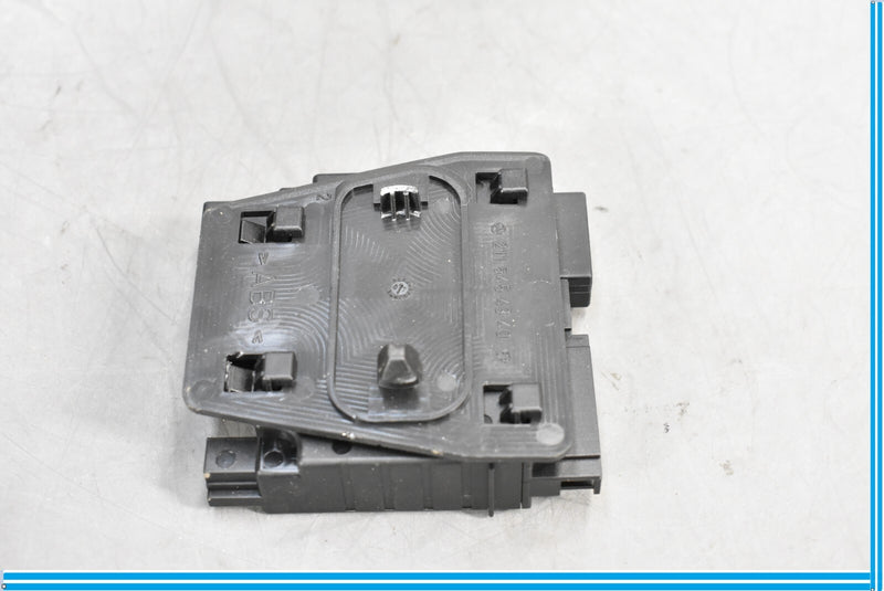 Load image into Gallery viewer, 06-11 Mercedes CLS550 W219 Rear Right Door Keyless Go Control Module Oem