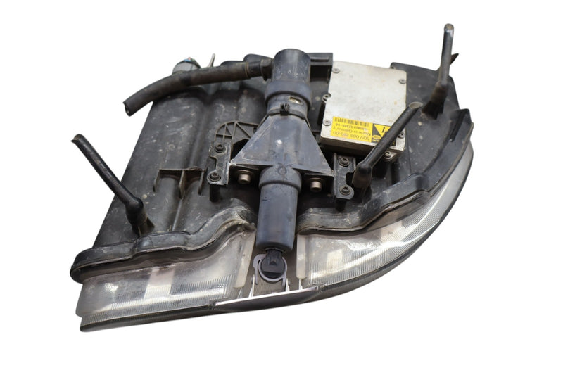 Load image into Gallery viewer, 03-08 Maserati Quattroporte M139 Front Right Side Xenon Headlight Lamp Oem