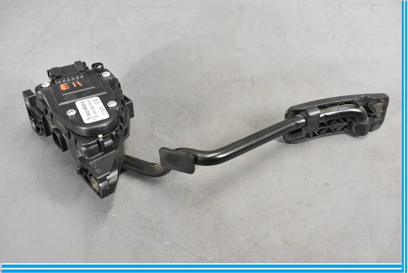 Load image into Gallery viewer, 09-11 Jaguar XF Engine Acceleration Gas Pedal Accelerator Oem