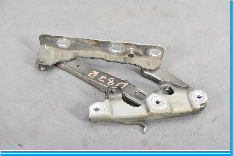 Load image into Gallery viewer, 06-11 Mercedes CLS550 CLS500 W219 Front Right Passenger Engine Hood Hinge Oem