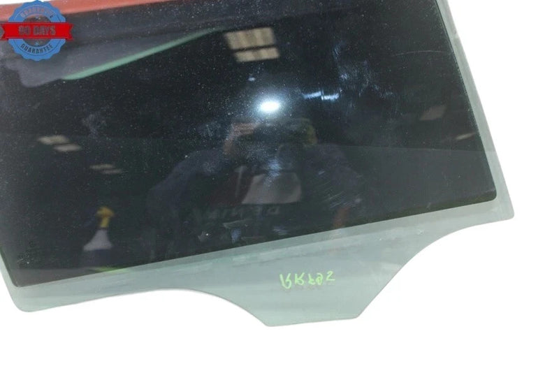 Load image into Gallery viewer, 08-14 Mercedes C250 W204 C300 Rear Right Side Door Window Glass 2047350000 OEM