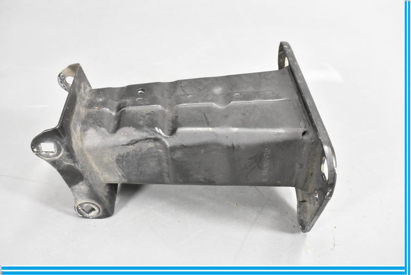 Load image into Gallery viewer, 06-12 Mercedes X164 GL550 ML550 Front Left Bumper Reinforcement Bracket Oem