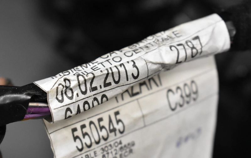 Load image into Gallery viewer, 14-17 Maserati Quattroporte Center Console Storage Frame w/ Arm Rest Oem