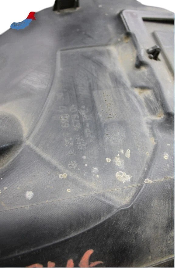 Load image into Gallery viewer, 10-13 Mercedes W207 E350 Front Right Inner Fender Liner Splash Guard Black OEM