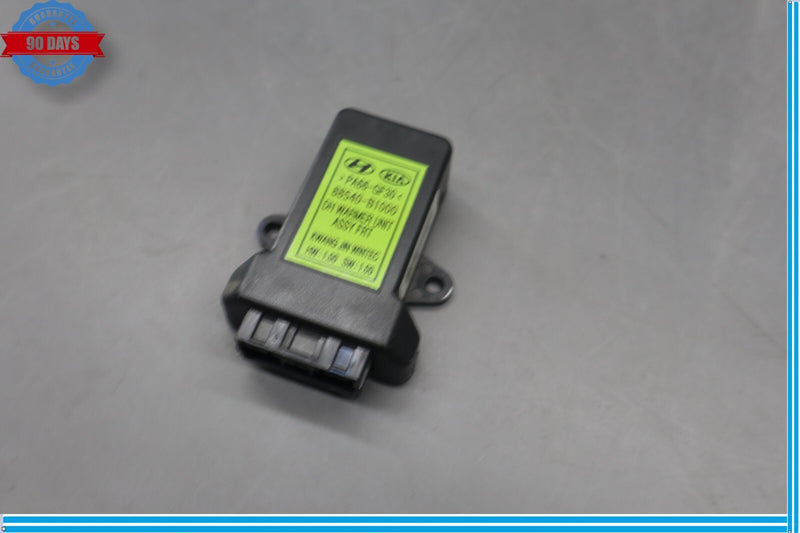 Load image into Gallery viewer, 15-19 Hyundai Genesis Front Right Side Seat Heater Control Unit Oem