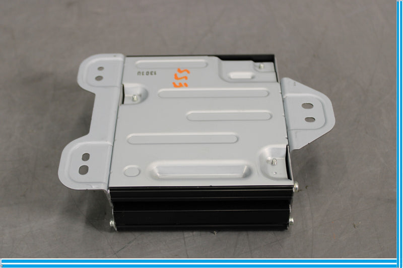 Load image into Gallery viewer, 06-13 Mercedes X164 GL450 R350 ML350 Power Inverter Module 2049820020 Oem