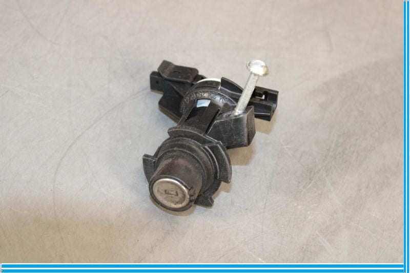 Load image into Gallery viewer, 08-17 Mercedes E350 E550 C300 C250 W207 Rear Trunk Lid Latch Lock Cylinder Oem