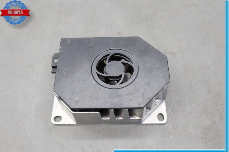 Load image into Gallery viewer, 08-18 Mercedes CLS550 CLS400 Subwoofer Amp Amplifier Harman Becker Oem