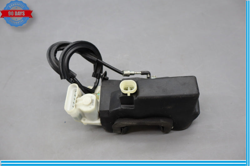 Load image into Gallery viewer, 03-13 Maserati Quattroporte M139 Rear Right Side Door Lock Latch Actuator Oem