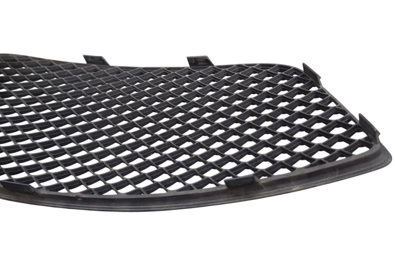 Load image into Gallery viewer, 14-16 Mercedes W117 CLA250 Front Right Passenger Bumper Cover Grille Grill Oem