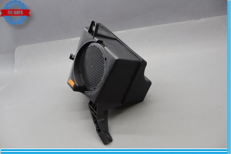 Load image into Gallery viewer, 07-12 Mercedes GL450 GL550 Rear Subwoofer Speaker Harman Kardon 1648203502 Oem
