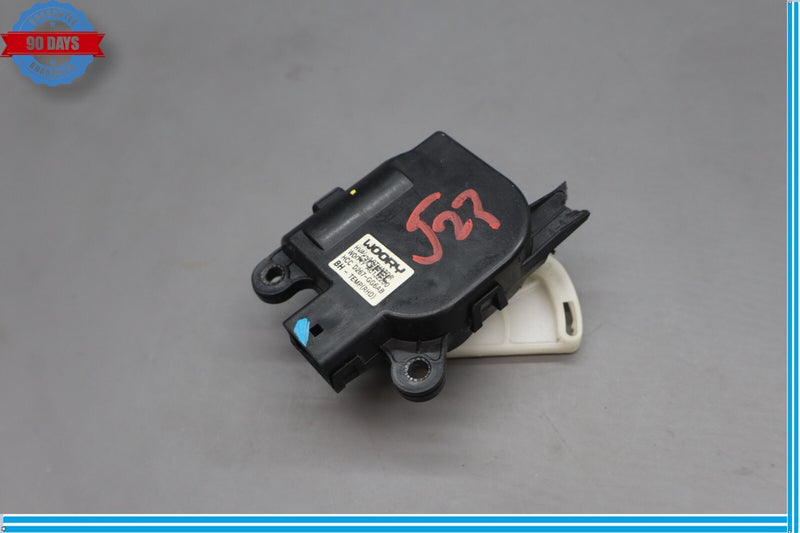 Load image into Gallery viewer, 09-14 Hyundai Equus Genesis AC Heater Blend Door Actuator Motor D267GG6AB Oem