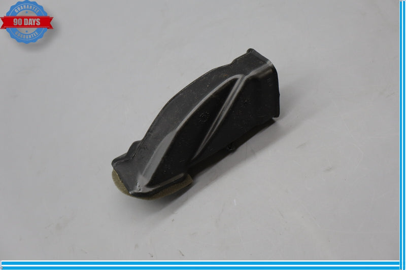 Load image into Gallery viewer, 08-17 Mercedes C250 C350 W207 Right Passenger Side Air Intake Hose Tube Oem