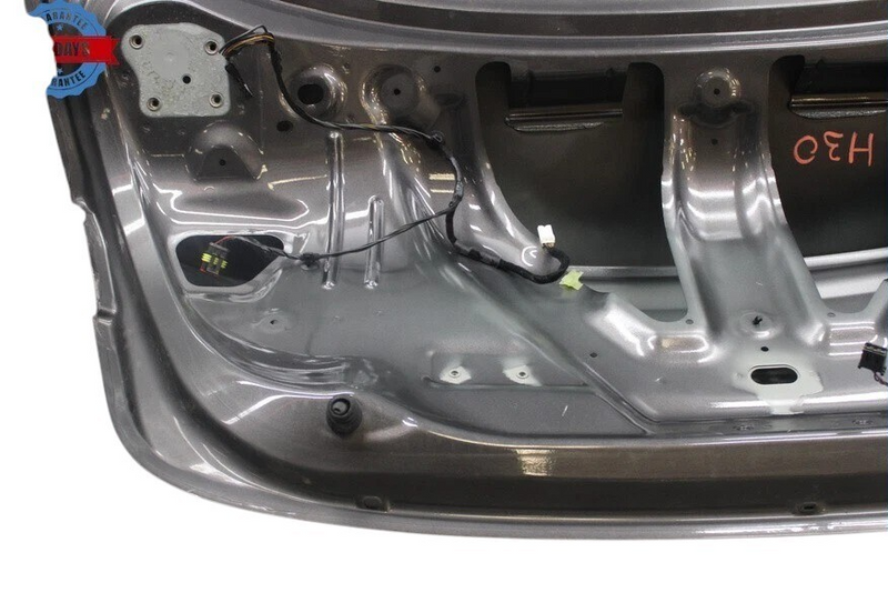 Load image into Gallery viewer, 14-20 Maserati Ghibli M157 Trunk Lid Shell Cover Panel Assembly Black OEM