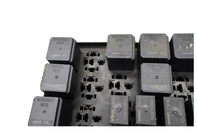 Load image into Gallery viewer, 14-18 Maserati Ghibli M157 Engine Fuse Box Battery Relay Assembly Oem