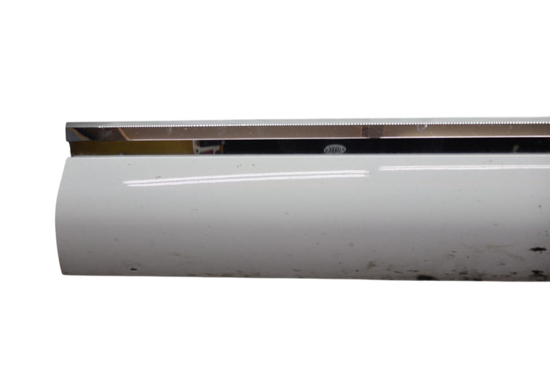 Load image into Gallery viewer, 11-17 Volkswagen Touareg Hybrid Front Right Passenger Door Lower Molding Oem