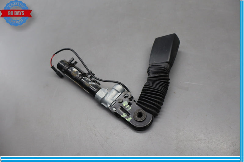 Load image into Gallery viewer, 11-16 BMW 535i GT xDrive Front Right Passenger Side Seatbelt Seat Belt Buckle Oe