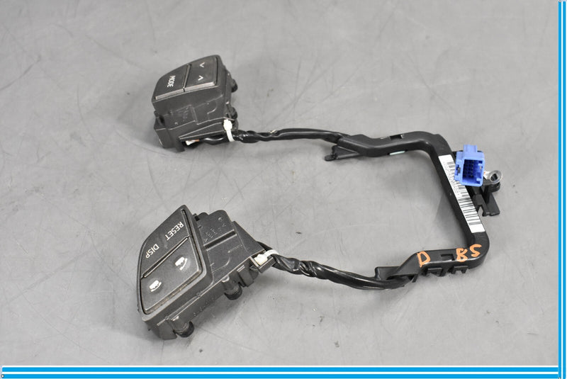 Load image into Gallery viewer, 07-12 Lexus LS460 Steering Wheel Reset Phone & Mode Control Switch W/ Wiring Oem