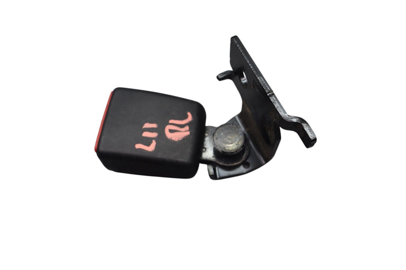 Load image into Gallery viewer, 17-21 ALFA Romeo Giulia Rear Left 2nd Row Seat Belt Buckle Receiver Oem