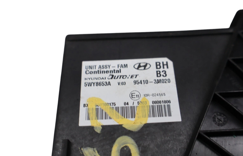 Load image into Gallery viewer, 09-14 Hyundai Genesis BCM BCU Body Control Module Unit 95410-3M020 Oem