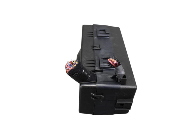 Load image into Gallery viewer, 14-17 Maserati Ghibli Power Distribution Fuse Relay Junction Box 670008649 Oem