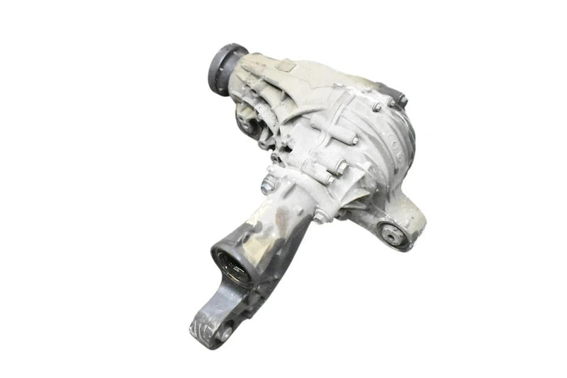 Load image into Gallery viewer, 06-13 Mercedes GL450 ML550 X164 Front Differential Axle Carrier 1643302202 Oem