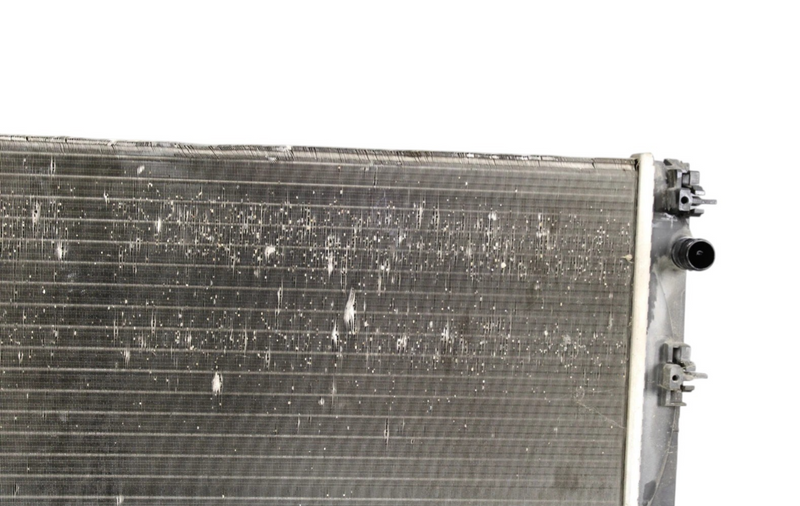 Load image into Gallery viewer, 07-13 Mercedes S600 S550 S400 S65 AMG Engine Water Aux Intercooler Radiator Oem
