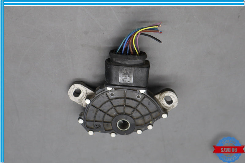 Load image into Gallery viewer, 11-14 Volkswagen VW Touareg Gas Auto Transmission Neutral Gear Switch Oem