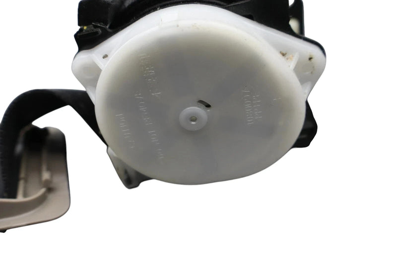 Load image into Gallery viewer, 15-20 Hyundai Genesis G80 Rear Right Side Seat Belt Retractor 89820-B1500 Oem