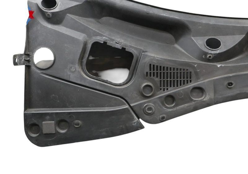 Load image into Gallery viewer, 14-17 Maserati Ghibli M157 Windshield Wiper Cowl Panel Trim Cover Panel Oem