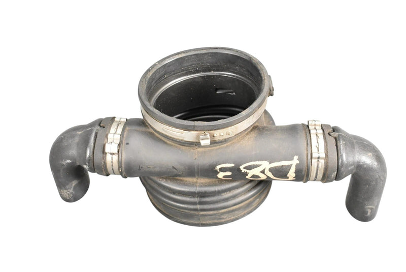 Load image into Gallery viewer, 04-19 Maserati Quattroporte M139 Engine Air Intake Duct Pipe Hose 215889 OEM