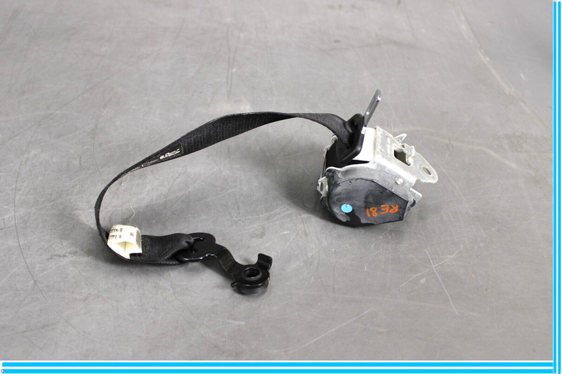Load image into Gallery viewer, 07-13 BMW X5 E70 Front Right Passenger Side Seatbelt Seat Belt Retractor Oem