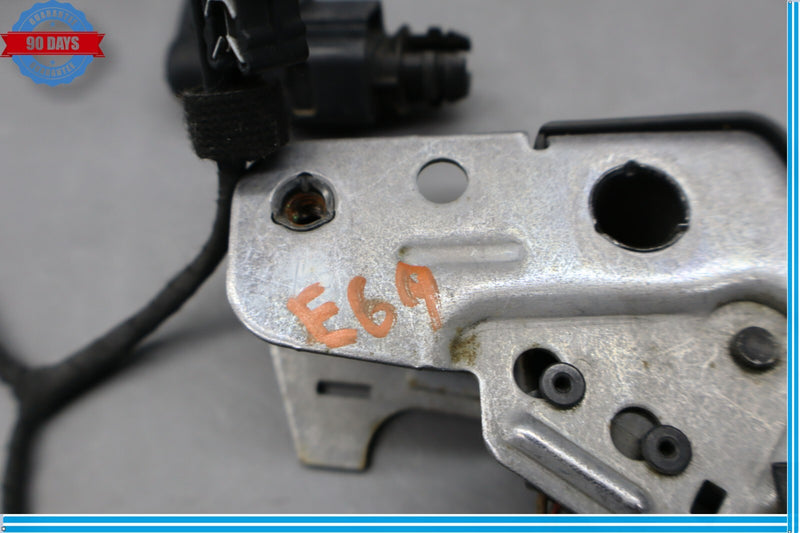 Load image into Gallery viewer, 12-17 Volkswagen VW Rear Side Trunk Lock Latch Actuator 3AB823509C Oem