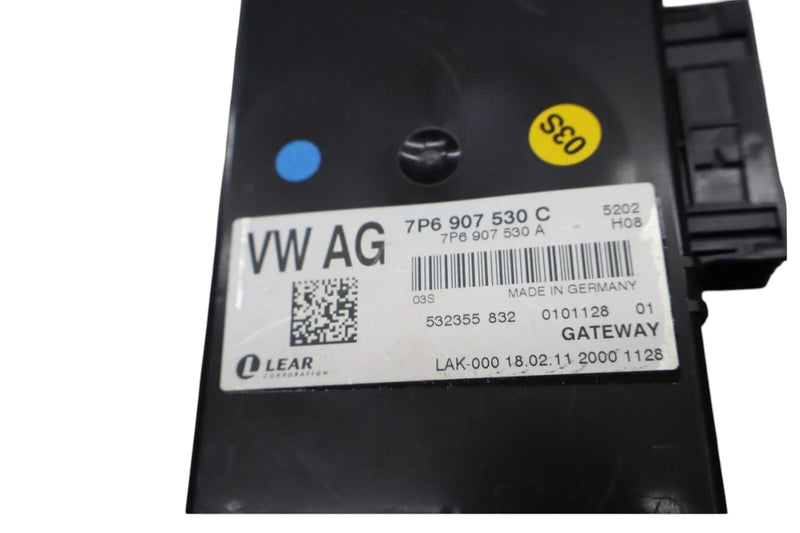 Load image into Gallery viewer, 11-17 Volkswagen Touareg Gateway Control Module Unit Black 7P6907530 OEM