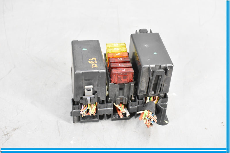 Load image into Gallery viewer, 03-12 Maserati Quattroporte Rear Trunk Positive Fuse Box Relay Junction Oem