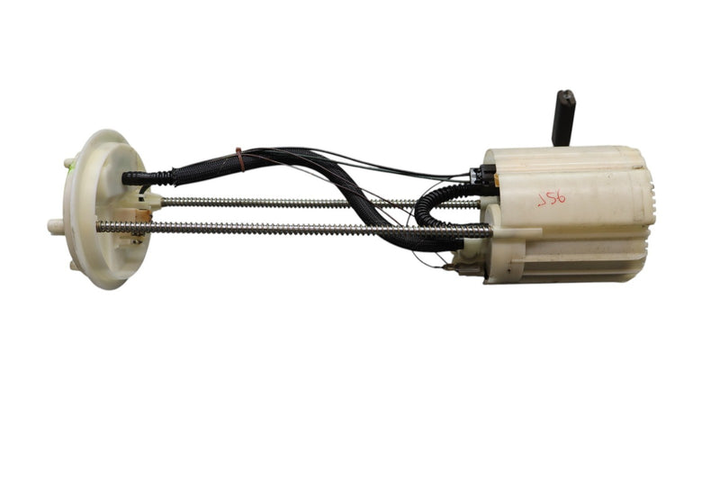 Load image into Gallery viewer, 04-19 Maserati Quattroporte M139 Granturismo Fuel Gas Pump 214369 Oem