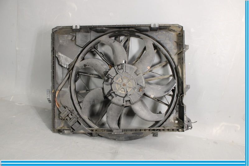 Load image into Gallery viewer, 07-13 BMW 335i 328i Engine Fan Assembly Oem