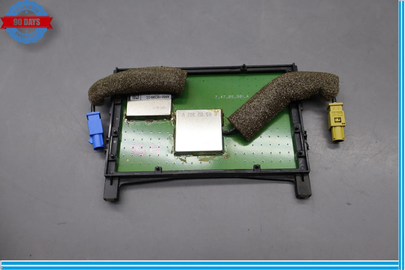 Load image into Gallery viewer, 10-19 Jaguar X351 XJ XJL Rear Interior Roof Antenna Amplifier AW9319C089CB Oem