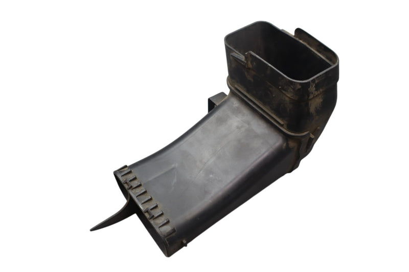 Load image into Gallery viewer, 12-16 BMW 320i 328i 428i F30 Right Engine Air Cleaner Intake Duct Pipe Hose Oem