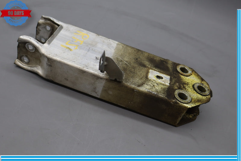 Load image into Gallery viewer, 09-12 BMW 750i 750Li Front Right Passenger Reinforcement Bar Mount Bracket Oem